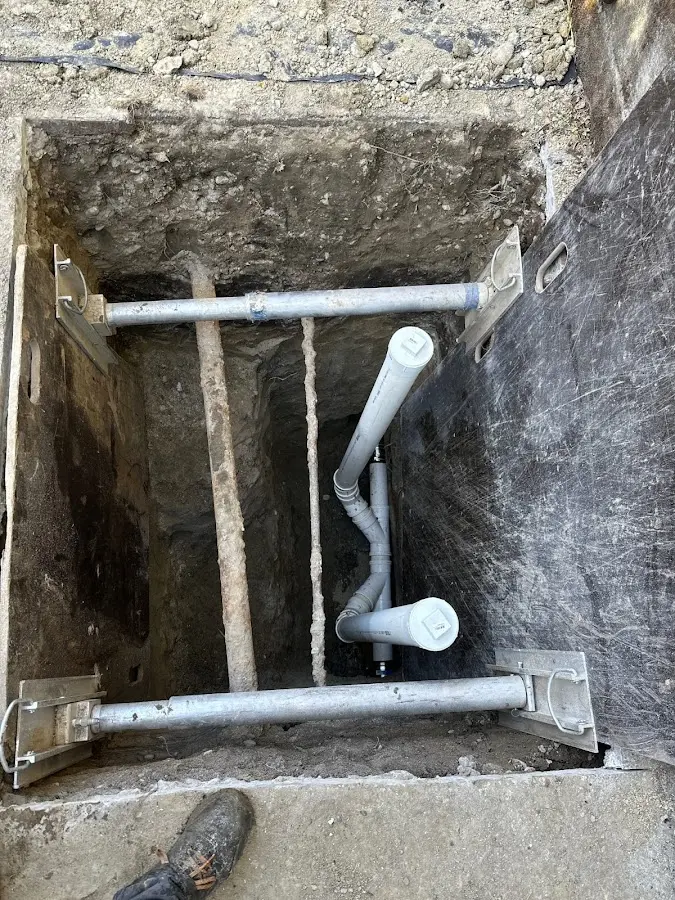 Experienced plumber completing Faucet Repair work in Puhi